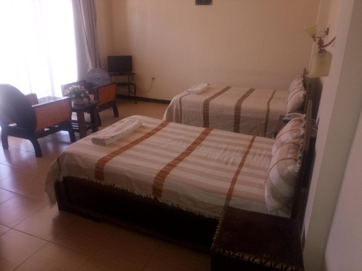 Honey Land Hotel לאליבלה מראה חיצוני תמונה