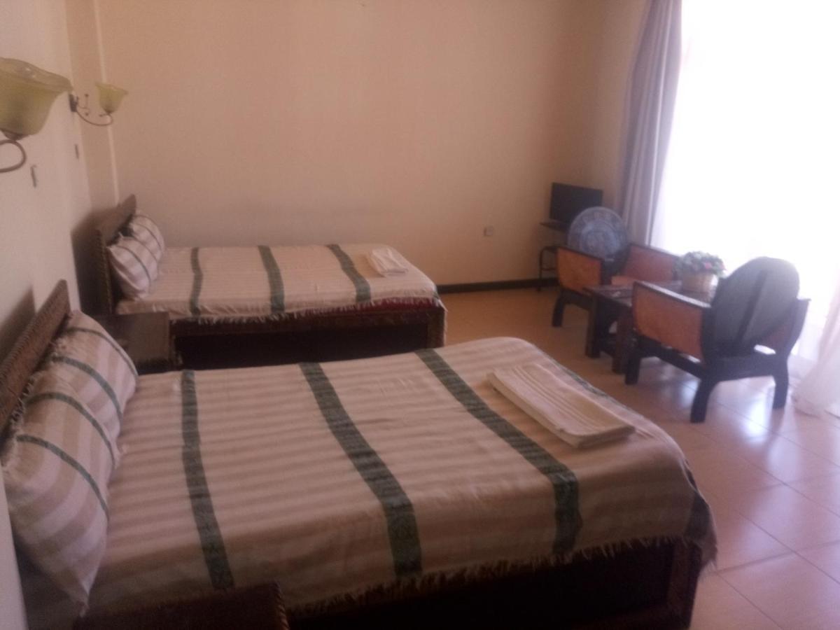 Honey Land Hotel לאליבלה מראה חיצוני תמונה