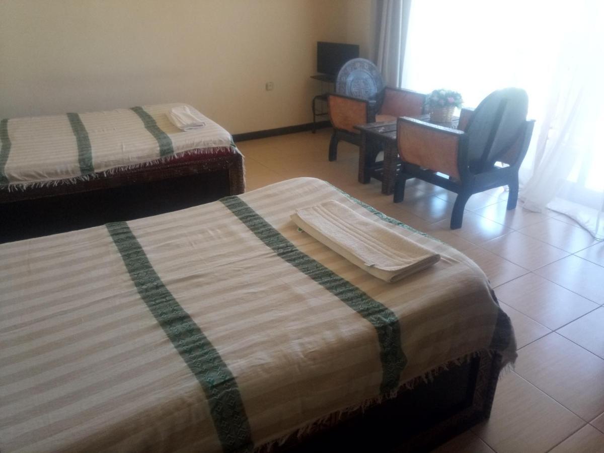 Honey Land Hotel לאליבלה מראה חיצוני תמונה